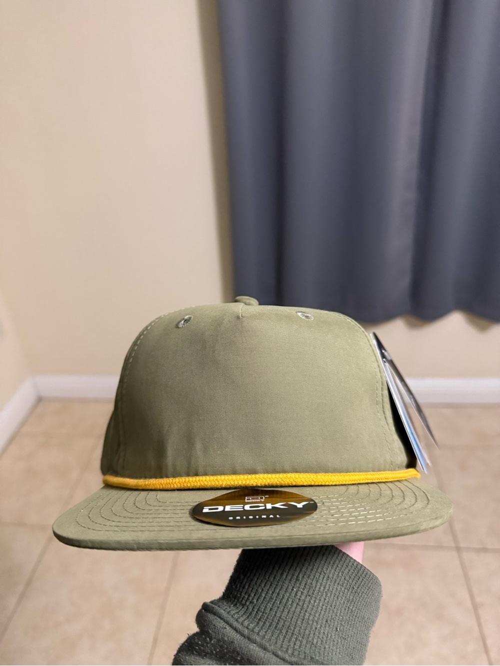 DECKY hat  Snapback Hat with Yellow Rope - Picture 4 of 7